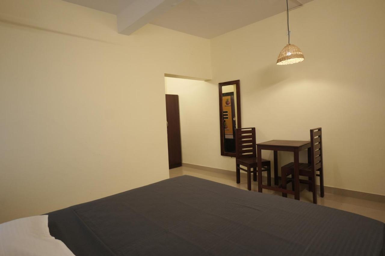 Cliff & Coral Hostel Varkala Exterior photo